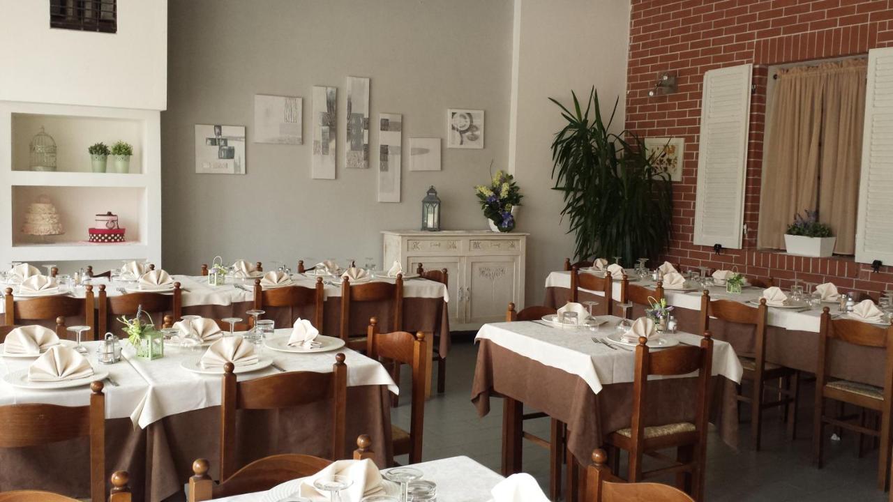 Albergo Ristorante Da Tunon Oviglio Buitenkant foto